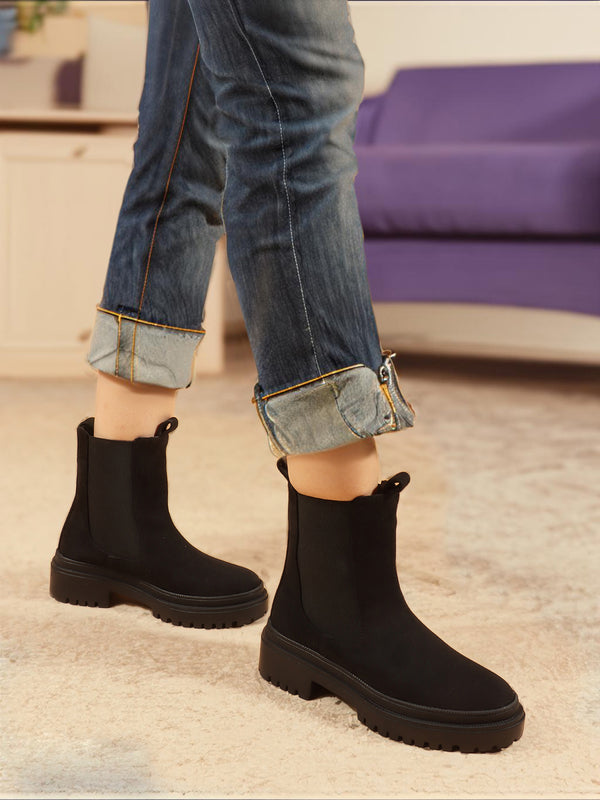 Women Block-Heeled Chelsea Slip-on Boots
