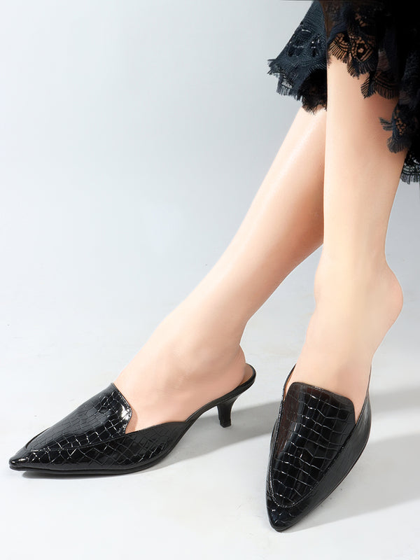 Women's Textured Pointed Toe Kitten Heel Mules