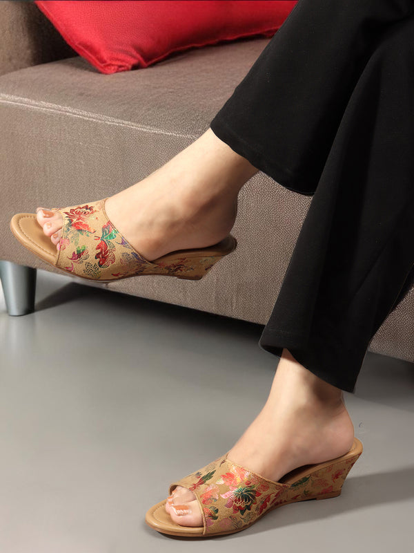 Women's Floral Print Wedge Sandals
