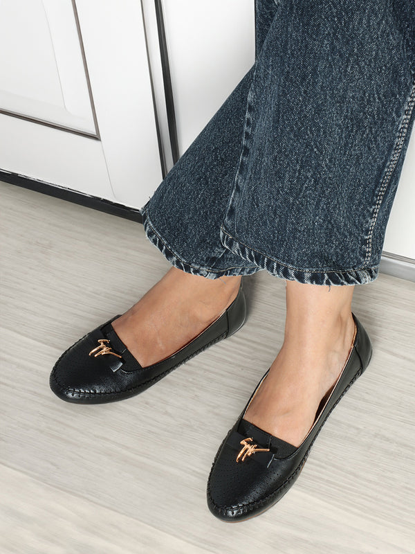 Women's Perforated Moccasin-Style Flats with Decorative Metallic Bow