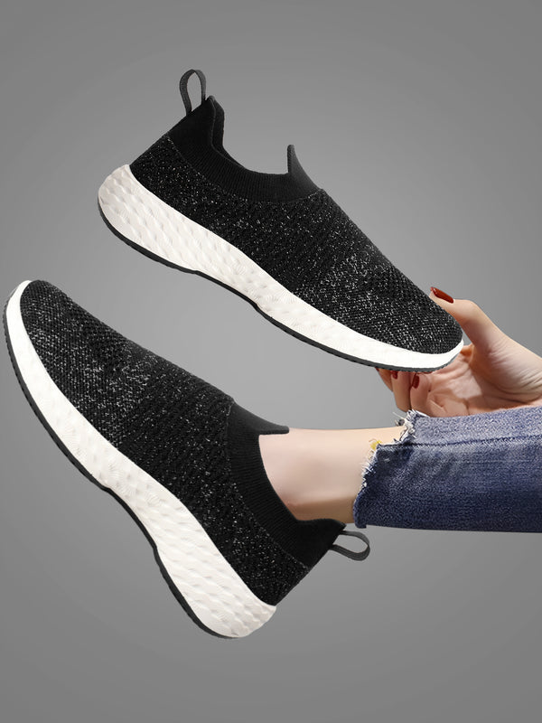 Women Woven Lightweight Slip-On Sneakers