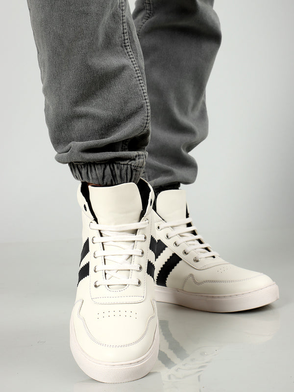Men's Sporty Mid-Top Lace-Up Sneakers with Stripe Detail